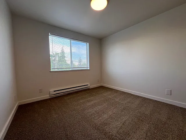 The Ashford Apartments — Photo 32