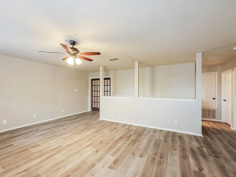 12814 Capri — Photo 10