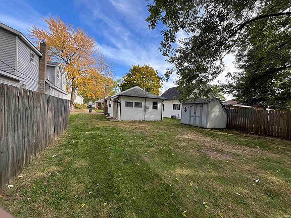 4th image of 1011 S 33rd St