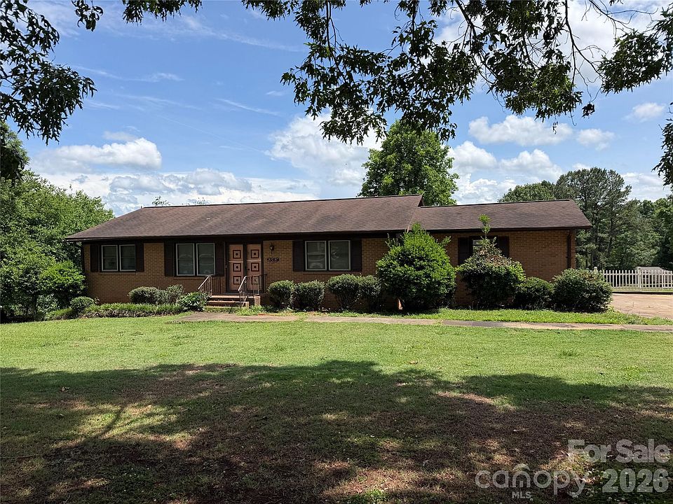 1st image of 336 Bridges Rd