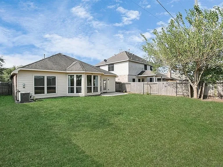 6411 Atlasridge Dr — Photo 16
