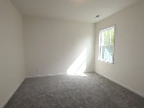 10919 Bennett Dr, Davidson, NC 28036