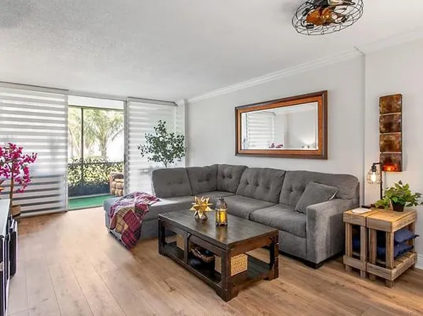 103 Royal Park Drive #1e, Oakland Park, FL 33309