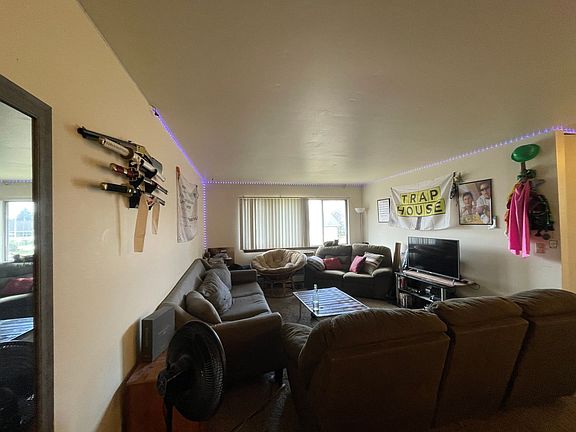 2nd image of 127 S Platten St #206