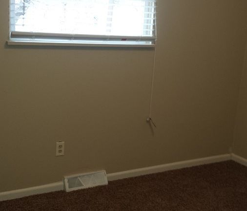5th image of 1506 N 63rd Ter