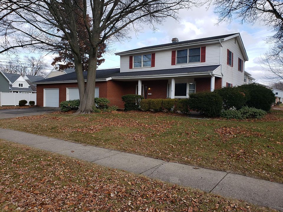1st image of 1202 Rosemary Ln