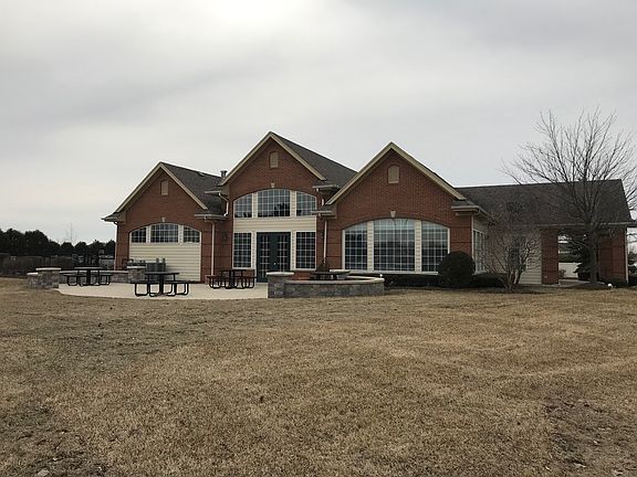 3rd image of 1117 Callaway Dr W