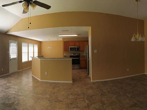 3rd image of 1014 James Donald Ln