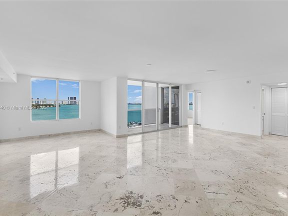 3rd image of 1800 Sunset Harbour Dr #1012