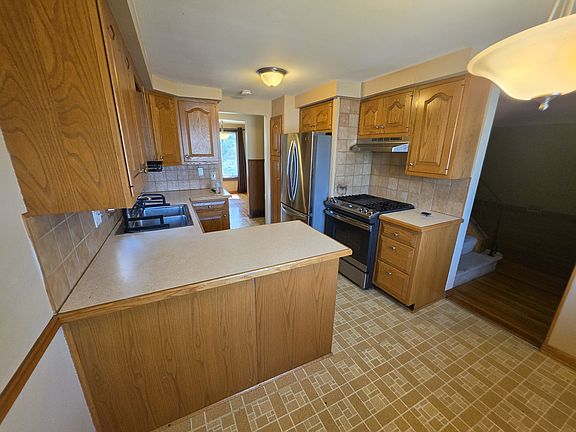 5th image of 54 Cathedral Ln