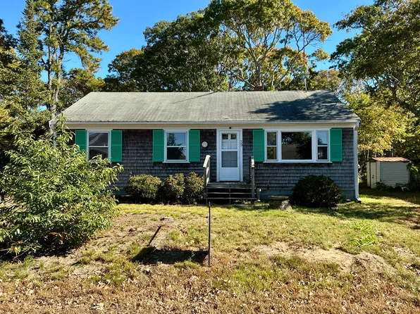 39 Bayview Road, Mashpee, MA 02649