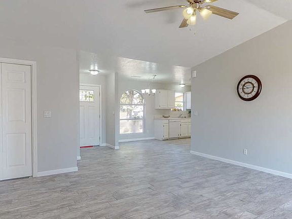 4th image of 16 Aldea Pl