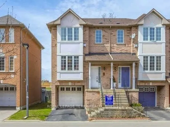 80 Acorn Pl #16, Mississauga, ON L4Z 4C9