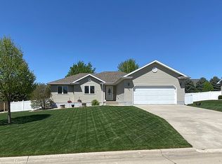 165 Limerick Rd, Aurora, NE 68818