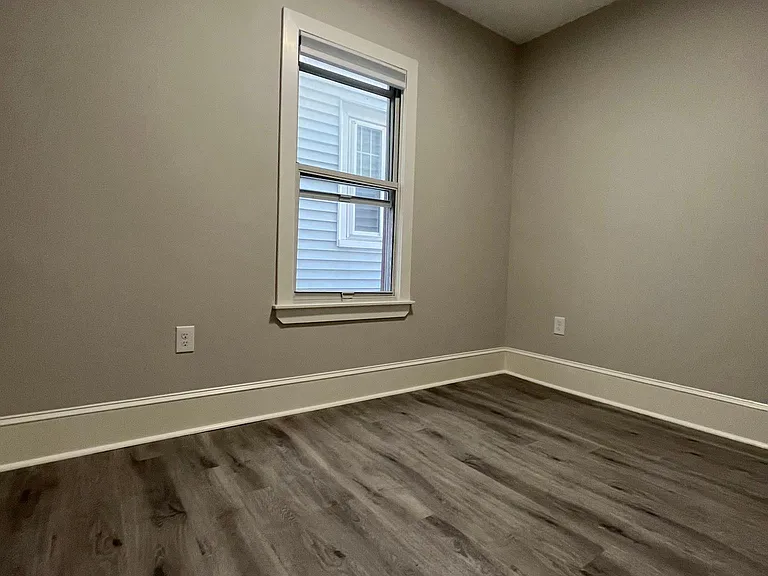 331 E Eagle St #1 — Photo 16