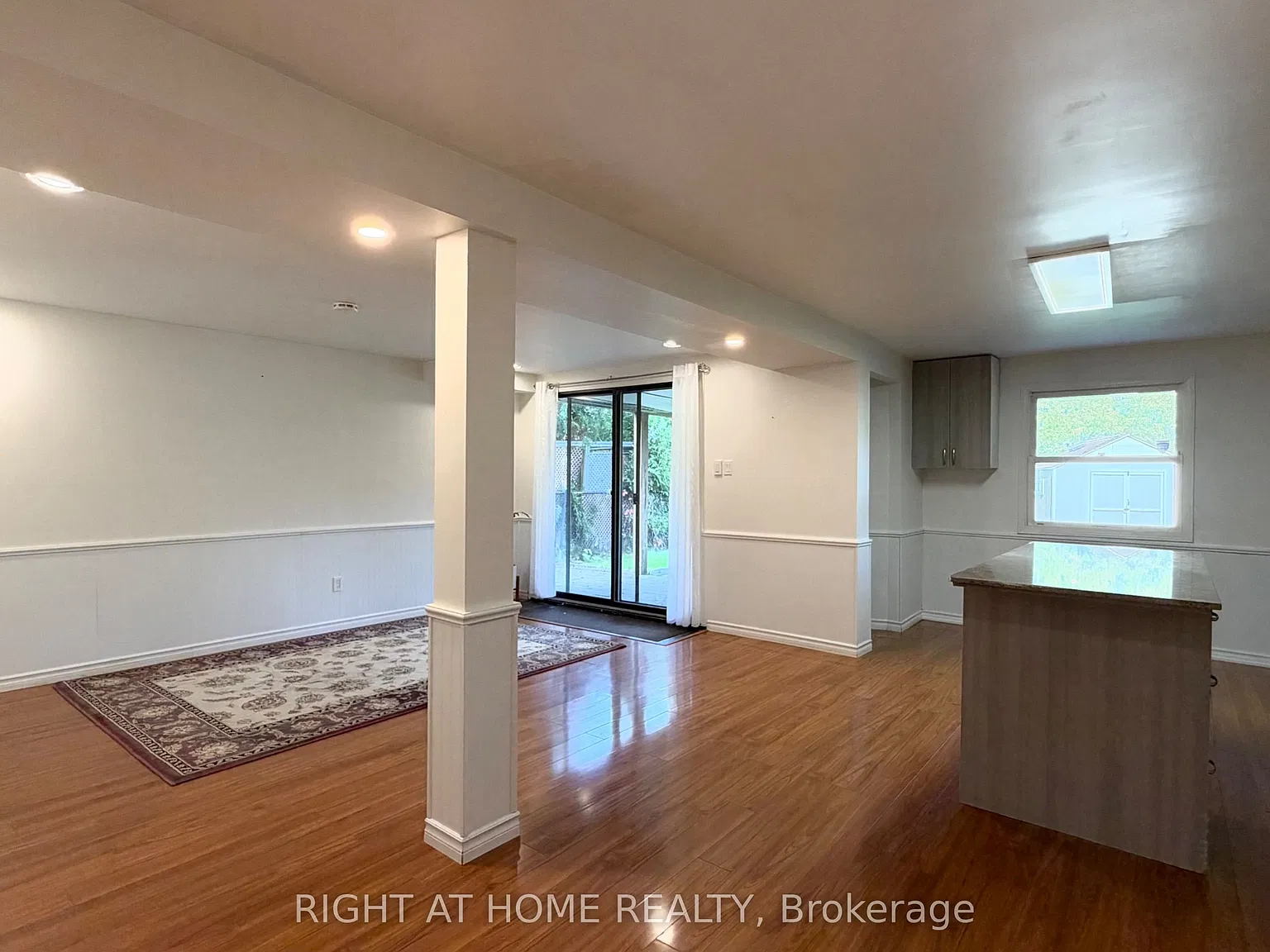 2 bed, $1,825 — Photo 2
