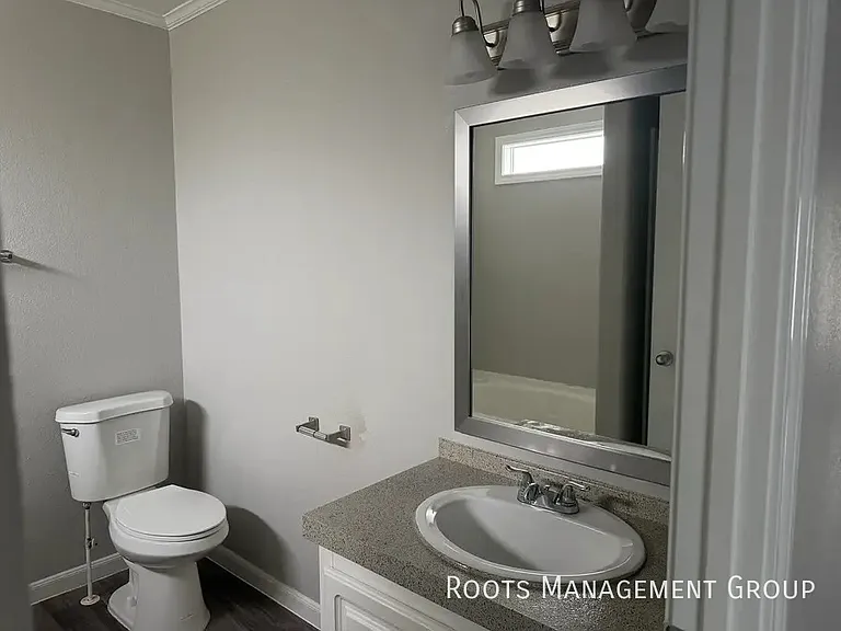 15927 Clarke Springs Dr #15927C — Photo 9