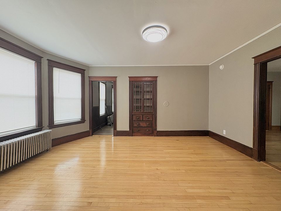 1st image of 203 Pine St APT 5