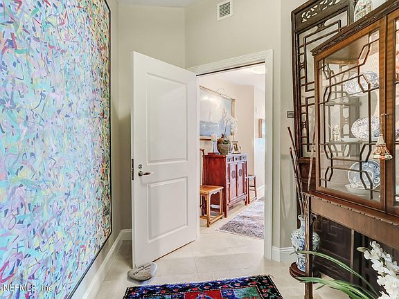 4th image of 1431 Riverplace Blvd APT 2605