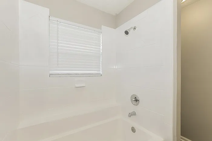 1901 Corners Cir — Photo 10