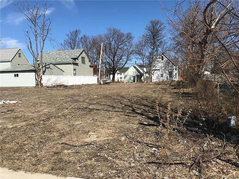 2nd image of 214 Northampton St