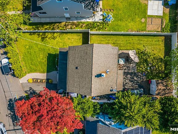 3rd image of 174 Morris Ave