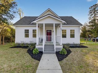 481 S Railroad Ave, Ridgeville, SC 29472