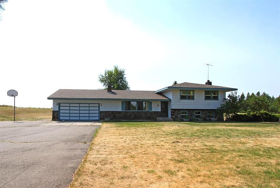 1st image of 20921 W Bannock Ave