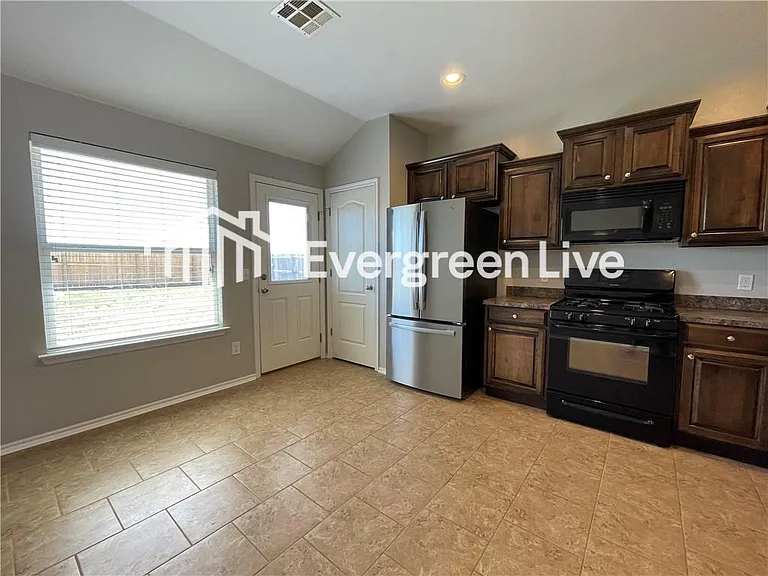 3312 SE 96th St — Photo 4