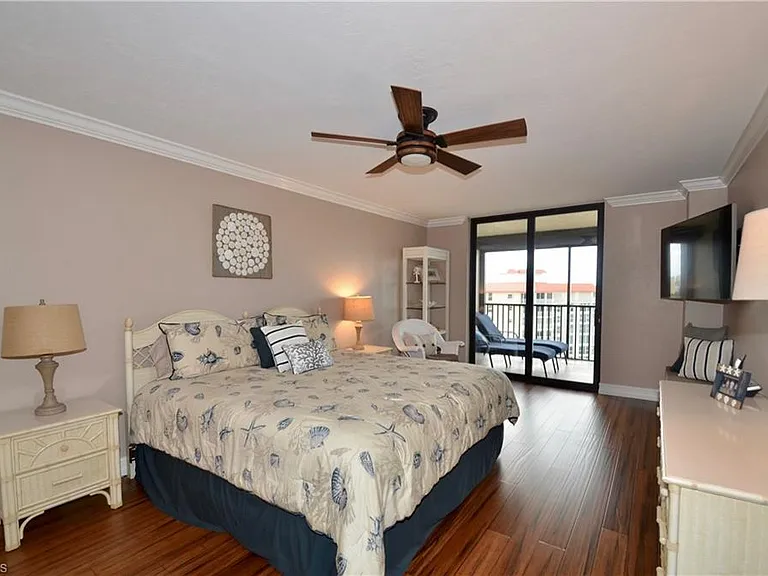 10851 Gulf Shore Dr #1402 — Photo 14