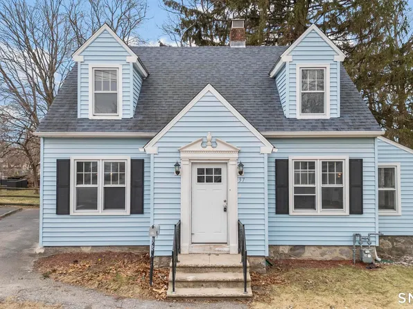 37 Byrneside Avenue, Waterbury, CT 06704