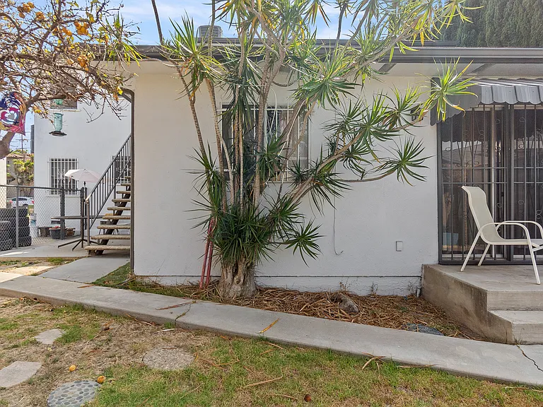 1429 Ellsmere Ave — Photo 32