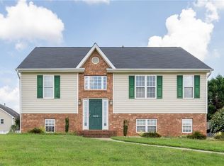 5415 Bridgegate Dr, Winston Salem, NC 27106