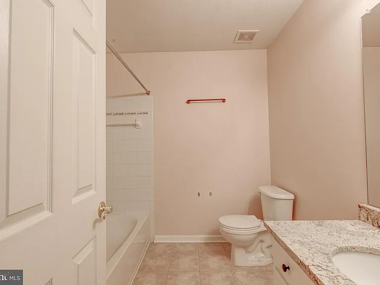 7700 Duneiden Ln — Photo 32