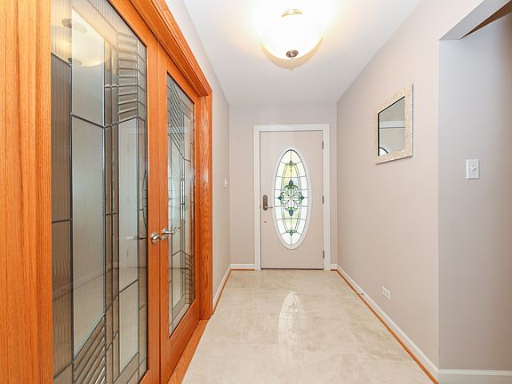 4th image of 4095 N New Britton Dr
