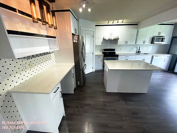 5th image of 208 79th St SW