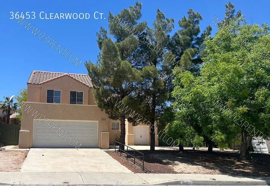 36453 Clearwood Ct