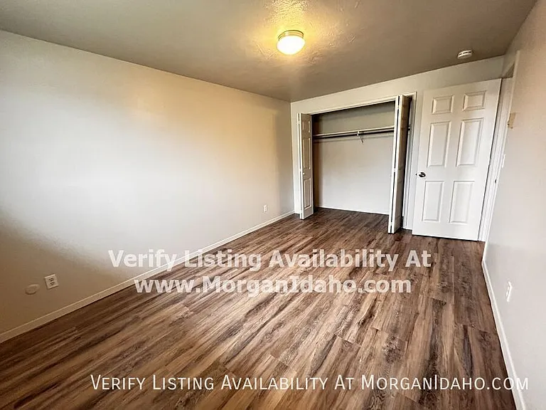 697 S White Cloud Dr — Photo 6