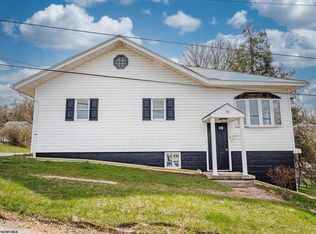 55 Cleveland Ave, Morgantown, WV 26501