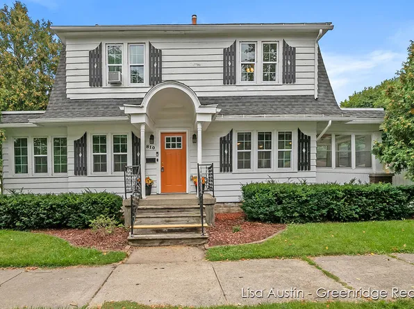 810 Lincoln Ave NW, Grand Rapids, MI 49504