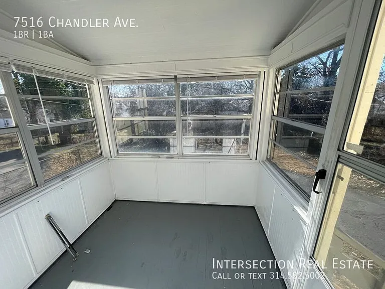 7516 Chandler Ave — Photo 11