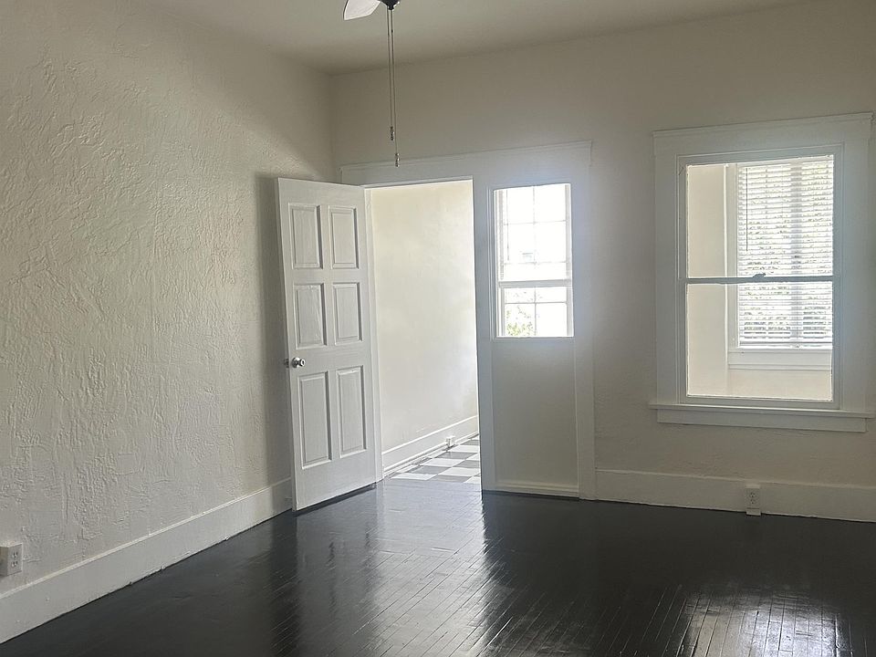 1st image of 845 N 2nd Ave #11205115