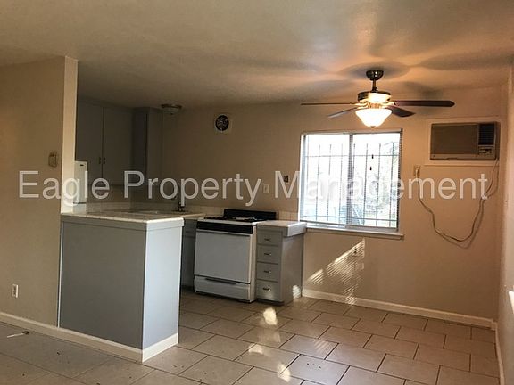 3rd image of 2743 2nd Ave APT 4