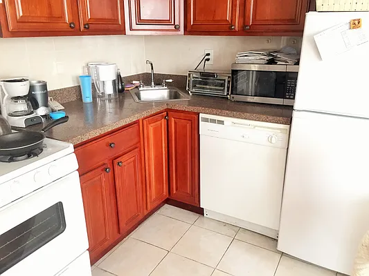 Rented by Joe Gotham LTD | media 28