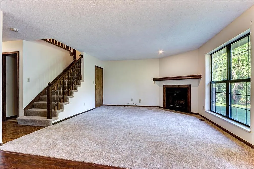 9205 Central St — Photo 4