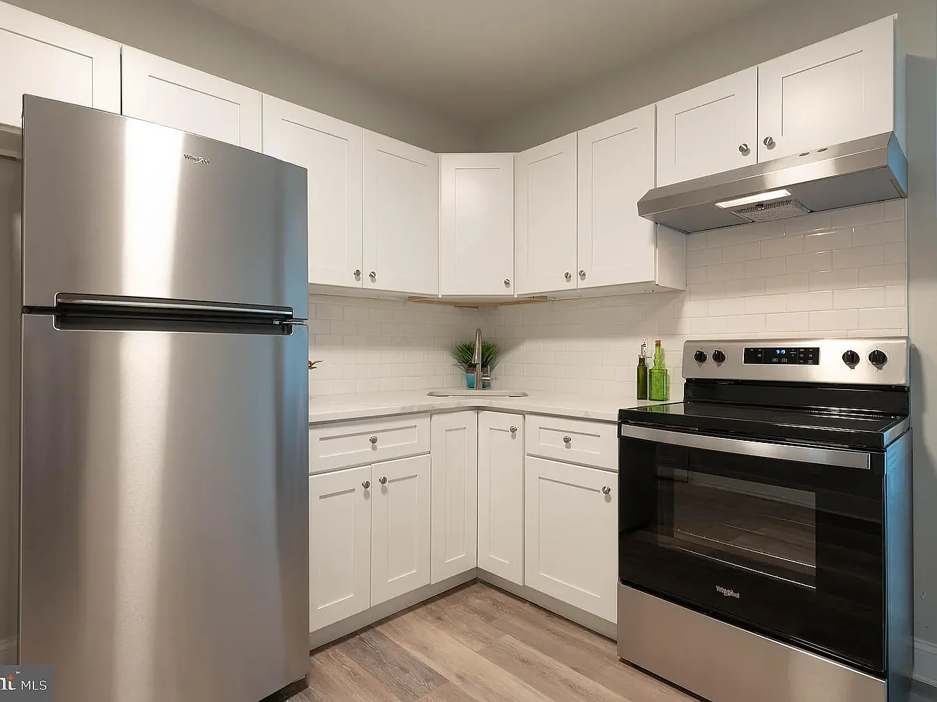 4 bed, 1.5 bath, 1784 sqft, $2,500 — Photo 3