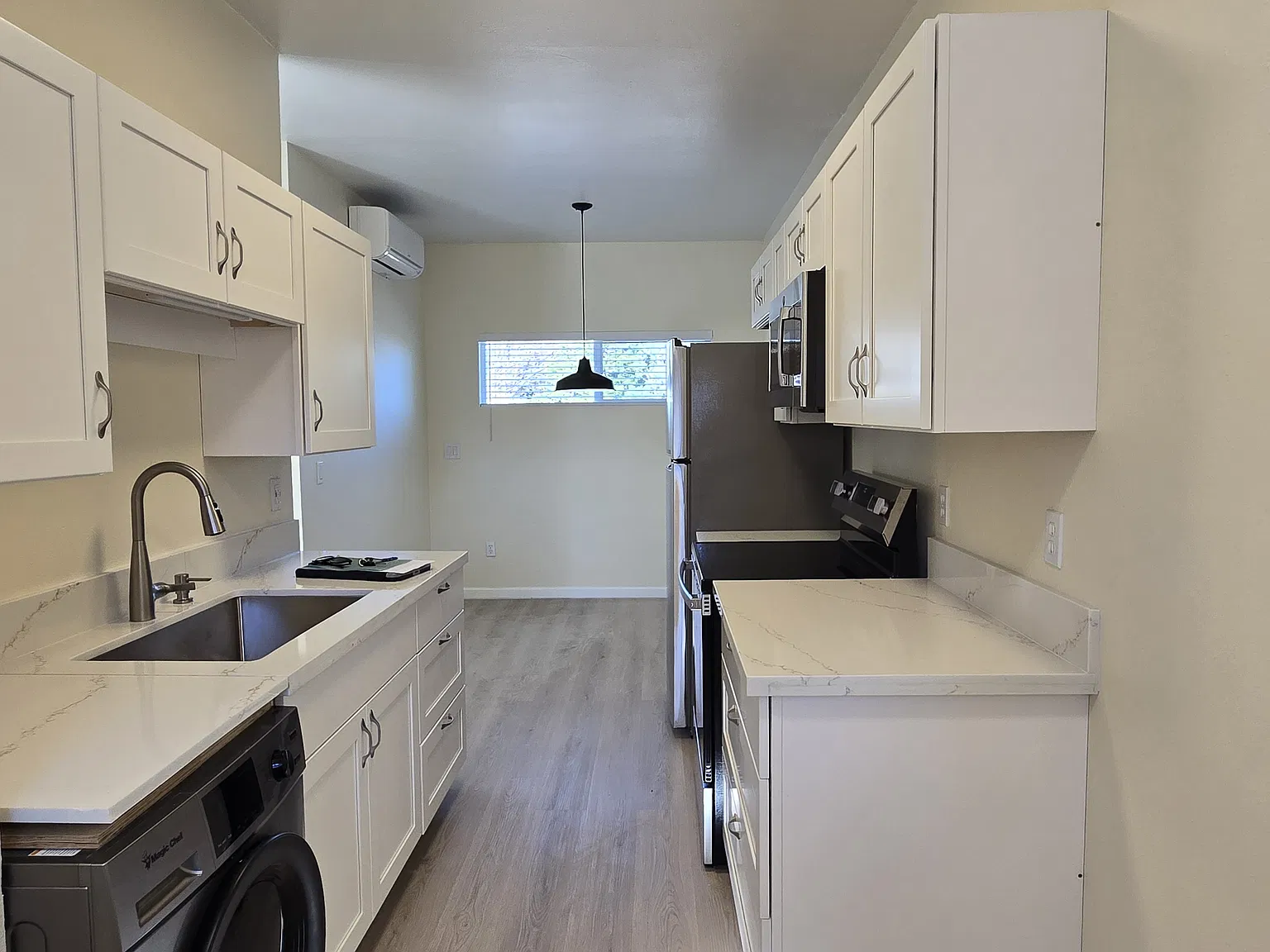 1 bed, 600 sqft, $1,700 — Photo 4