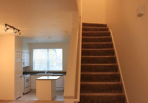 4th image of 1806 SE Cutter Ln #1806