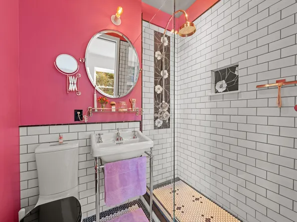 191 Clinton Street image 11 of 30