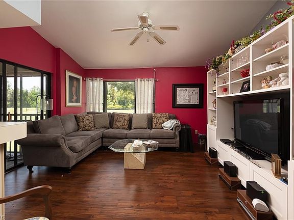 3rd image of 5890 Trailwinds Dr APT 525